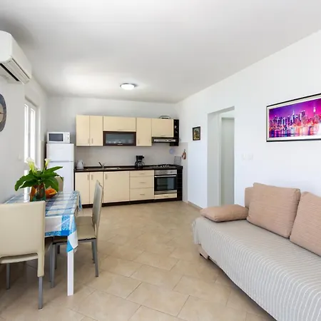 Apartment Riva Mare *