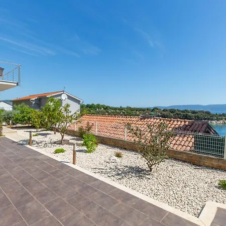 Riva Mare Apartment Sveta Marina