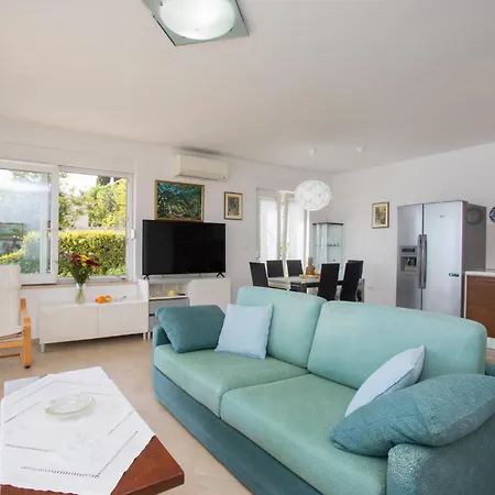 Apartment Riva Mare